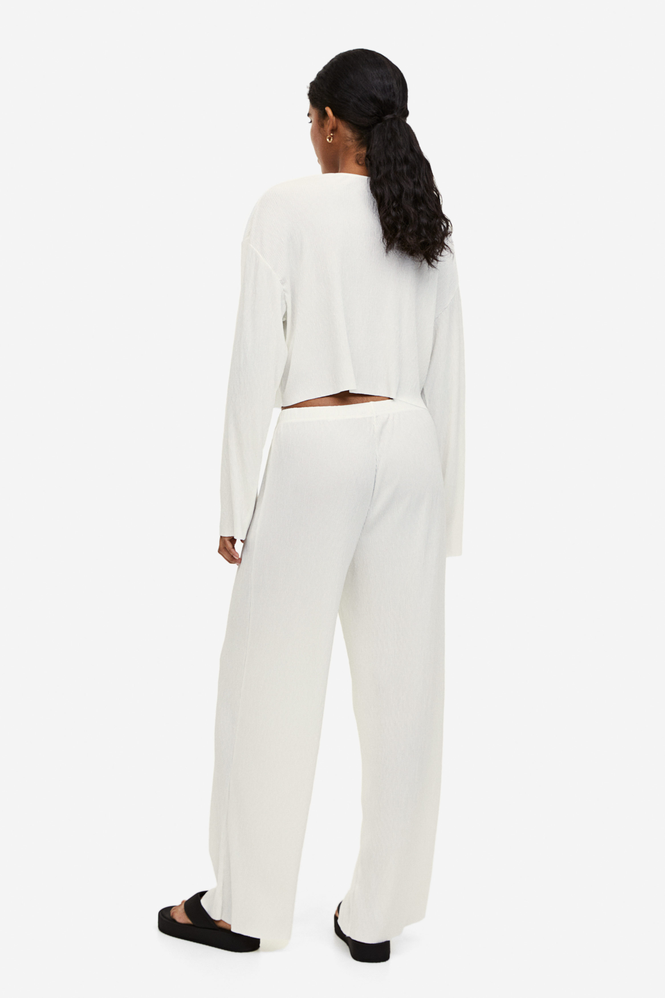 Crinkled trousers - White - Women | H&M Qatar